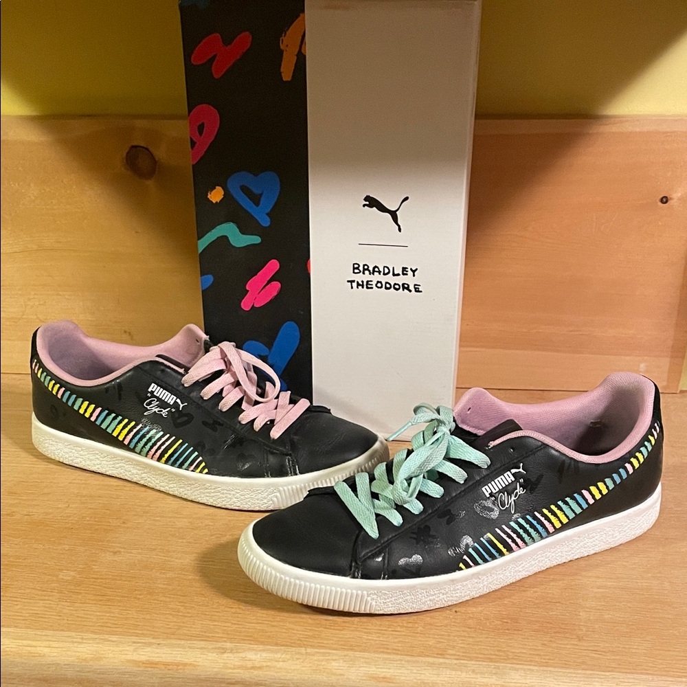 PUMA Mens Clyde Black w/prism pink Bradley Theodore Sneakers